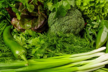 Taze yeşil farklı sebzeler. sebze arka planı