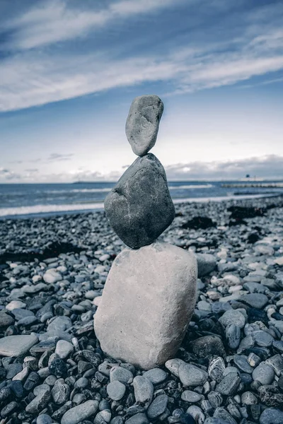 石のバランス。小石のバランスのとれた — ストック写真
