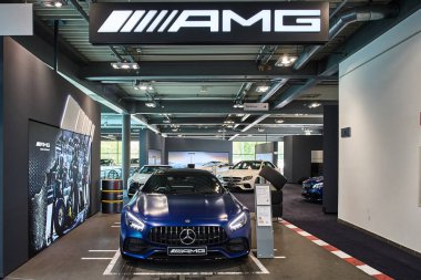 Almanya, Düsseldorf 17 Temmuz 2019: yeni modern Mercedes-Benz 