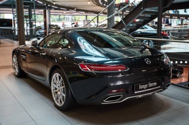 Almanya, Düsseldorf 17 Temmuz 2019: yeni modern Mercedes-Benz 