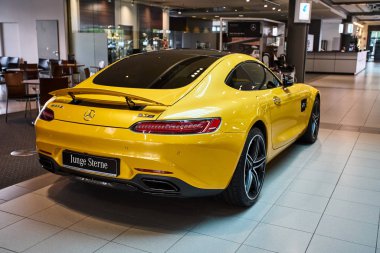 Almanya, Düsseldorf 17 Temmuz 2019: yeni modern Mercedes-Benz 