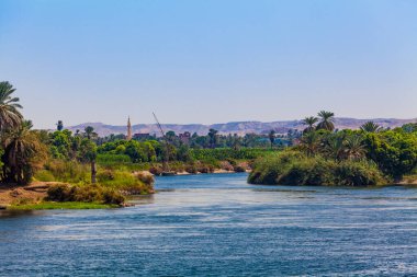 Mısır'da Nil Nehri üzerinde yaşam