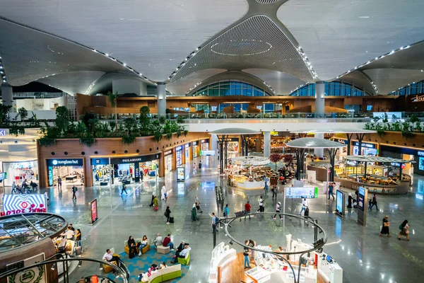 ISTANBUL, TURQUIA, AGOSTO 02, 2019: Vista interior do Istambul n — Fotografia de Stock