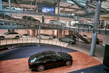 Almanya, Düsseldorf 17 Temmuz 2019: yeni modern Mercedes-Benz 