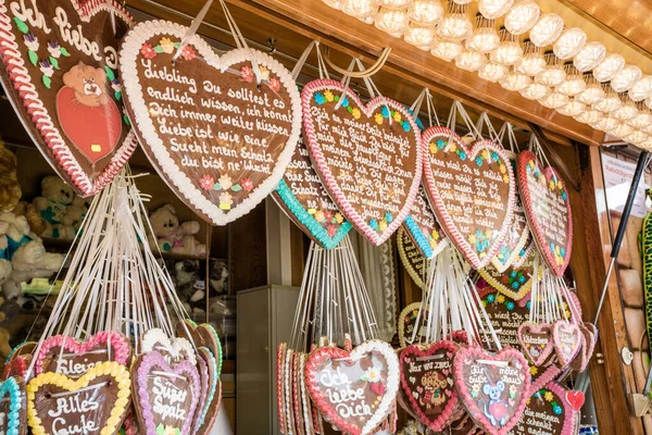 Gingerbread Hearts at German Christmas Market — Stock Photo, Image