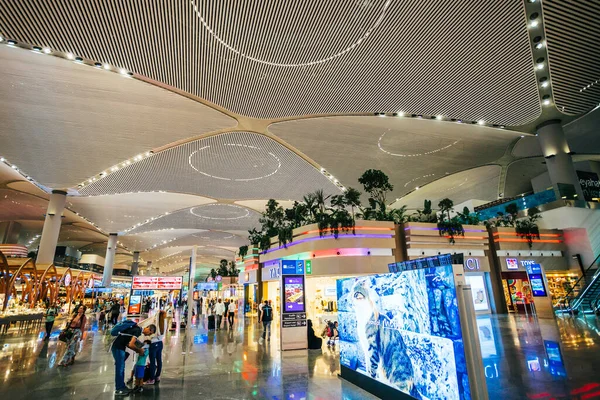 ISTANBUL, TURQUÍA, 02 DE AGOSTO DE 2019: Vista interior de Estambul — Foto de Stock