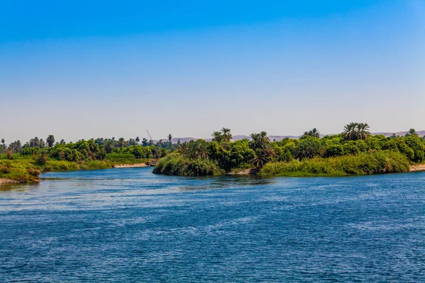 Vista do rio Nilo em Luxor, Egito — Fotografia de Stock