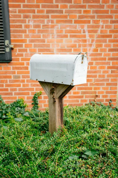 Old mail box. Vintage metal  post box — Stock Photo, Image