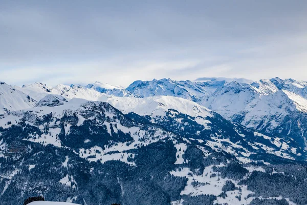 Zima w szwajcarskich Alpach, Szwajcaria — Zdjęcie stockowe