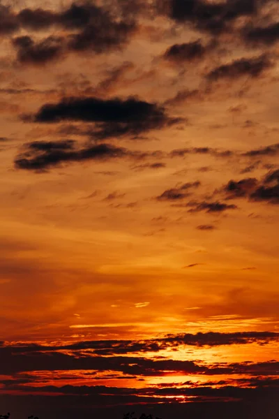 Прекрасний Захід Сонця Помаранчевий Захід Сонця Місяць Заході Сонця — стокове фото