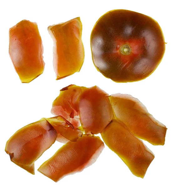 Lange Rote Schalen Von Geschälten Reifen Tomaten Kreuzkümmel Gemüse Isoliert — Stockfoto