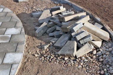 Yeni kentsel yollarının yapımı kaldırım beton döşeme çok kullanır