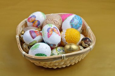 Geleneksel Litvanya kırsal ev yapımı ahşap ve plastik boya