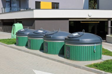 Yeni bir residentia wast için modern plastik kaplar Molok