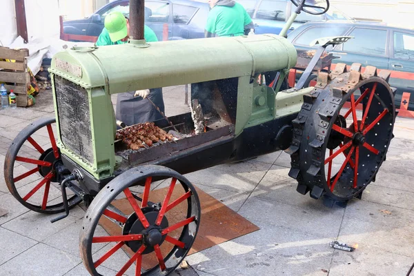 伊利诺斯州维尔纽斯 2017年3月4日 农业复古机械公司Deering转变为烤肉烤架 公司成立于1874年 在立陶宛举行的Kaziukas春季博览会 — 图库照片