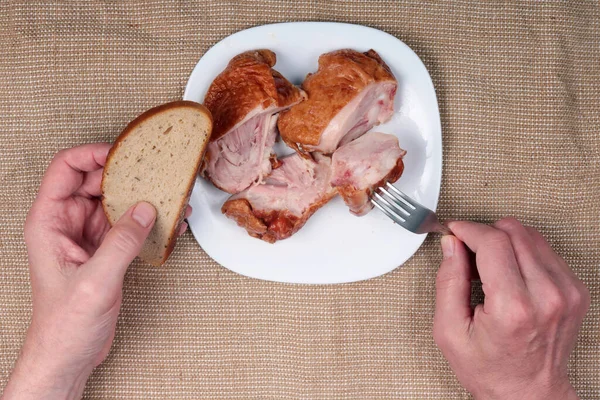 Die Menschen Essen Konzept Das Ist Geräuchertes Huhn Und Ein — Stockfoto