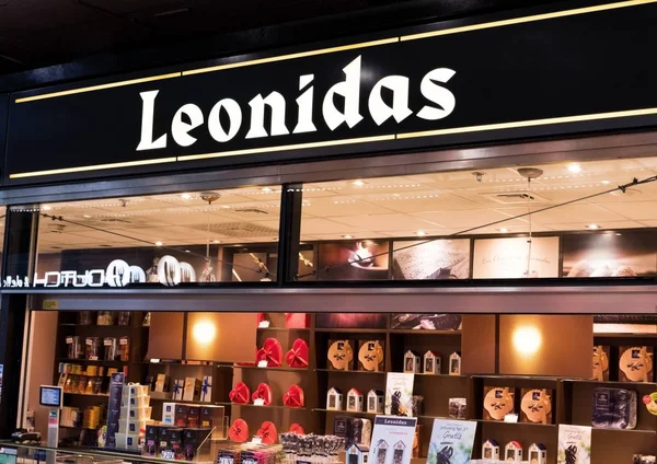 Amsterdam Netherlands July 2018 Leonidas Chocolate Store Schiphol Plaza Shop — Stock Photo, Image