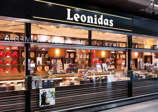 Амстердам Липня 2018 Леонідас Шоколад Магазину Plaza Схіпхол Магазин Екстер — стокове фото