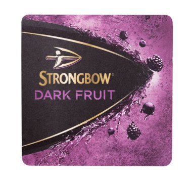 Londra, İngiltere - 22 Ağustos 2018: beyaz zemin üzerine izole Strongbow cider kağıt beermat coaster.