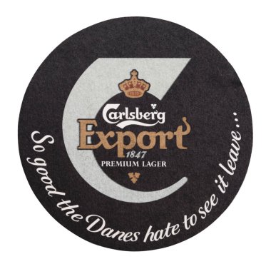 Londra, İngiltere - 22 Ağustos 2018: beyaz zemin üzerine izole Carlsberg ihracat Vintage kağıt bira beermat coaster.
