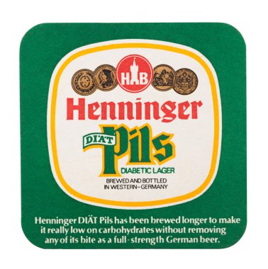 Londra, İngiltere - 22 Ağustos 2018: beyaz zemin üzerine izole Henninger Pils kağıt bira beermat coaster.