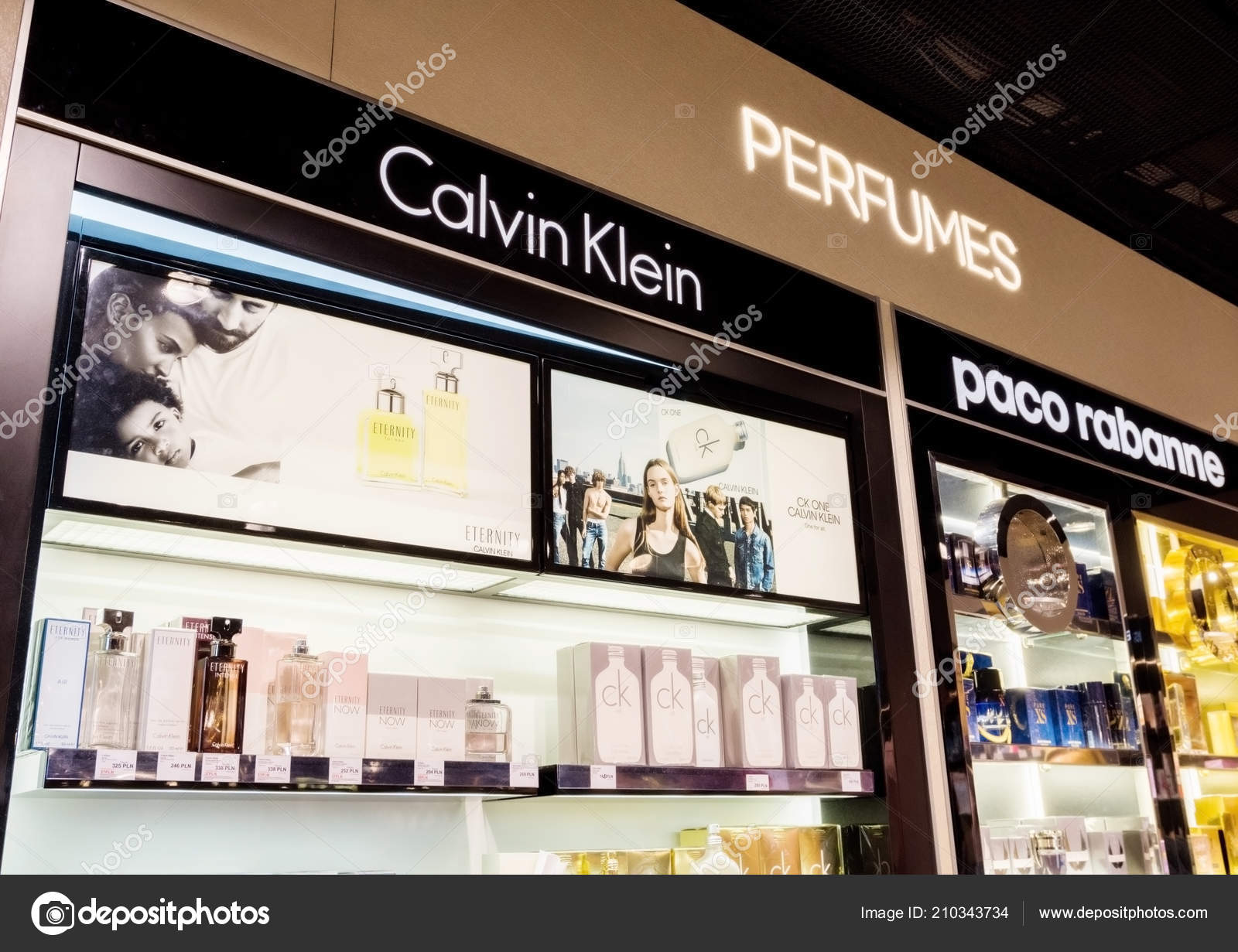 indre fejl halvt London August 2018 Calvin Klein Paco Rabanne Perfume Cosmetic Makeup –  Stock Editorial Photo © DenisMArt #210343734
