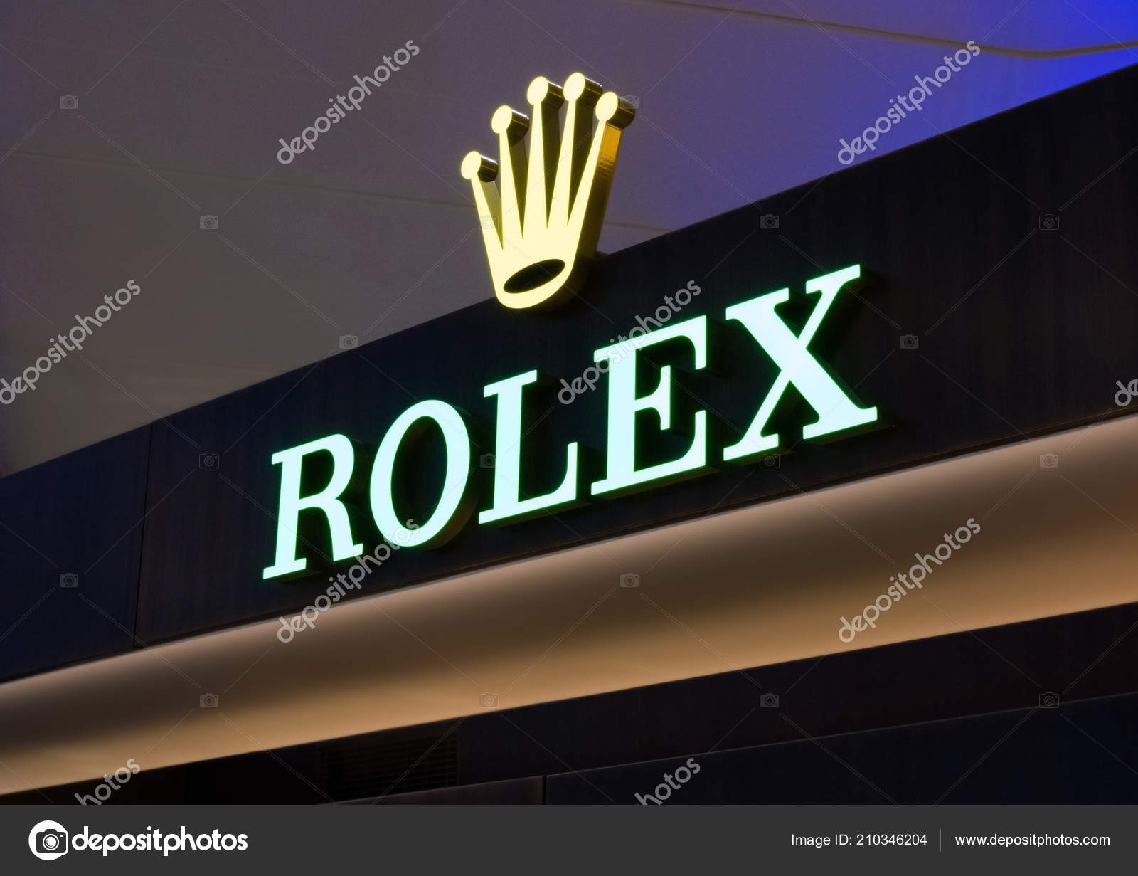 London August 18 Black Display Rolex Logo Store Stock Editorial Photo C Denismart