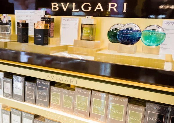 Лондон Великобритания Августа 2018 Года Bvlgari Духи Косметический Макияж Роскошной — стоковое фото