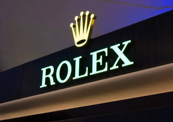 Лондон Великобритания Августа 2018 Года Черный Дисплей Логотипом Rolex Магазине — стоковое фото