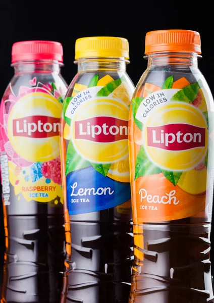 Londra, İngiltere - 03 Eylül 2018: Lipton Icetea plastik şişe siyah