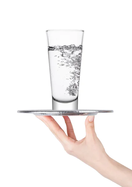 Hand Håller Bricka Med Glas Vatten Vit Bakgrund — Stockfoto