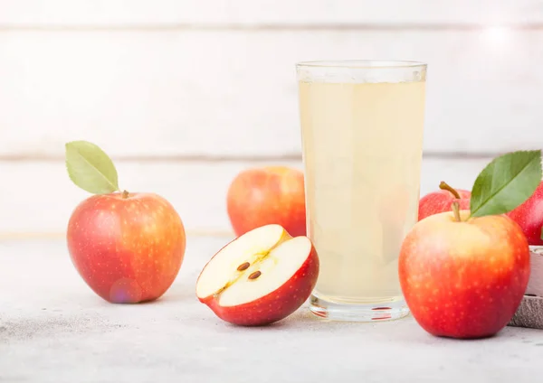 Bicchiere Succo Mela Biologico Fresco Con Pompelmo Rosa Signora Mele — Foto Stock