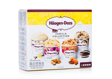 Londra, İngiltere - 20 Ekim 2018: Multipack Haagen-Dazs vanilya koleksiyonu dondurma beyaz.