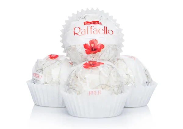 Лондон Великобритания Ноября 2018 Года Конфеты Raffaello Premium White Chocolate — стоковое фото