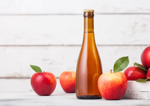 Bouteille Verre Cidre Pomme Bio Maison Avec Pommes Fraîches Boîte — Photo