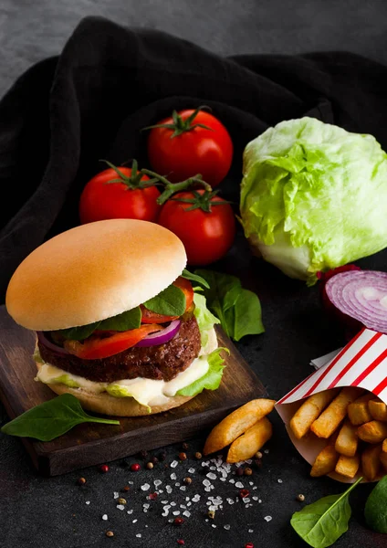 Fresh Beef Burger Sauce Vegetables Potato Chips Fries Stone Kitchen — Stock Photo, Image