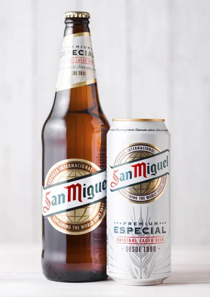 London February 2019 Bottle Aluminium Can San Miguel Lager Beer — Stock Photo, Image