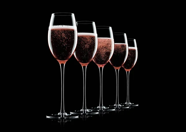 Rose pink champagne glasses with bubbles — Stock Photo, Image