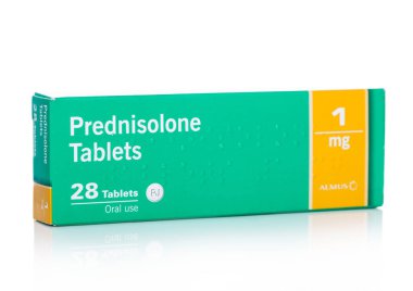 Londra, Ingiltere-11 Mart 2019: beyaz üzerinde prednisolone tabletler paketi