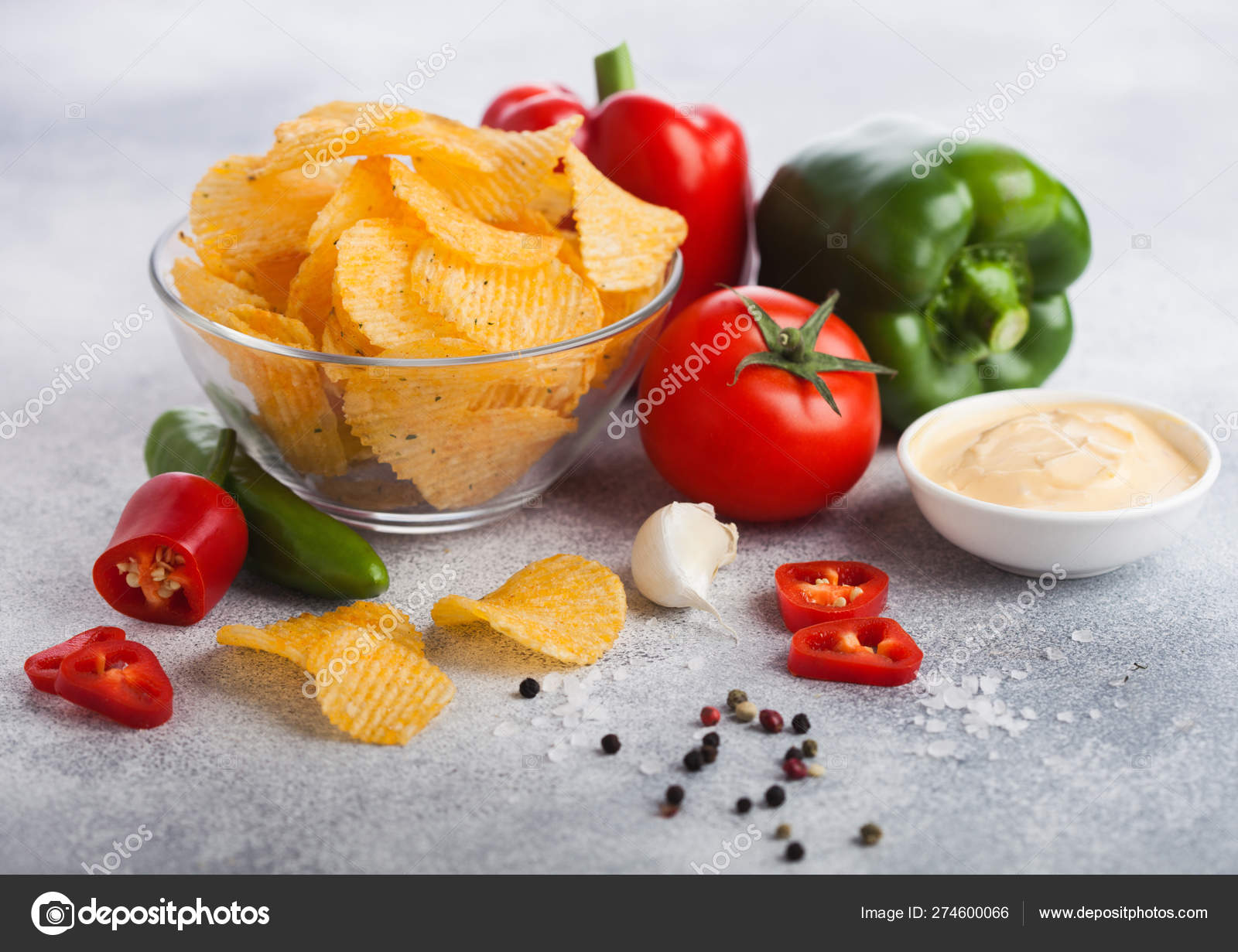 Get Glass Bowl Plate With Potato Crisps Chips With Paprika And Chilli HD Wallpaper Glass Bowl Plate With Potato Crisps Chips With Paprika And Chilli For iPhone