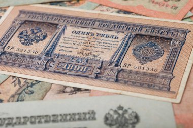 Rus İmparatorluğu Çar Nicholas 2 'den eski bir ruble. Farklı imzalı rubleler. Toplanabilir eşyalar. Dolaşılmamış.