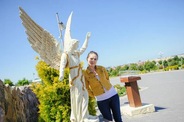 Estatua Mármol Hermoso Ángel Verano —  Fotos de Stock