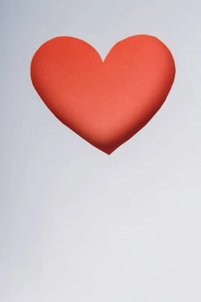 Papel Vermelho Coração Etiqueta Com Sombra — Fotografia de Stock