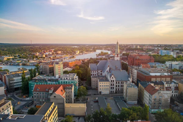 Вид на город Чецин на северо-западе Польши . — стоковое фото