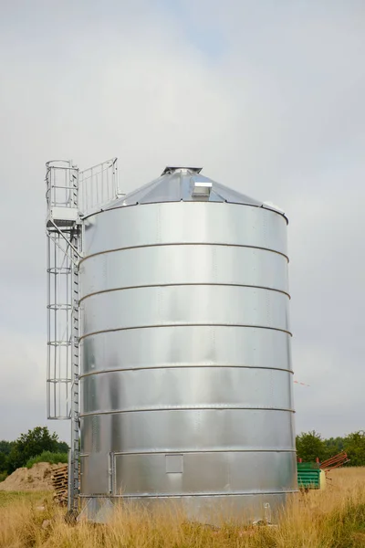 Silos zbożowy — Zdjęcie stockowe