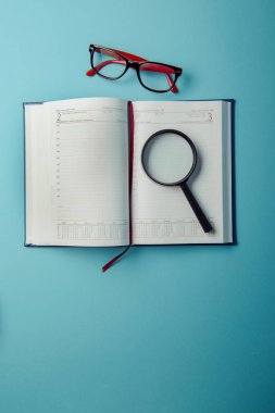 İş kopya alanı ve ofis malzemeleri ile planlama