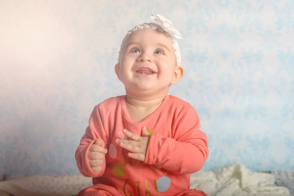 Retrato Una Niña Adorable Infancia —  Fotos de Stock
