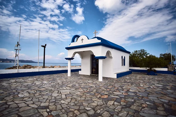 Ορθόδοξη Εκκλησία Στο Λιμάνι Του Φαληράκι Στο Νησί Της Ρόδου — Φωτογραφία Αρχείου