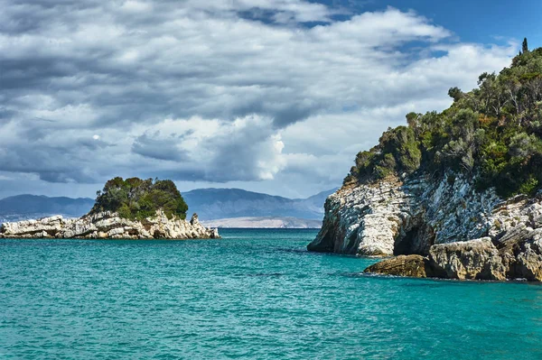 Dağlar Kayalar Kenarı Corfu Island Yunanistan — Stok fotoğraf