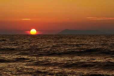Korfu adasında gün batımı, Yunan